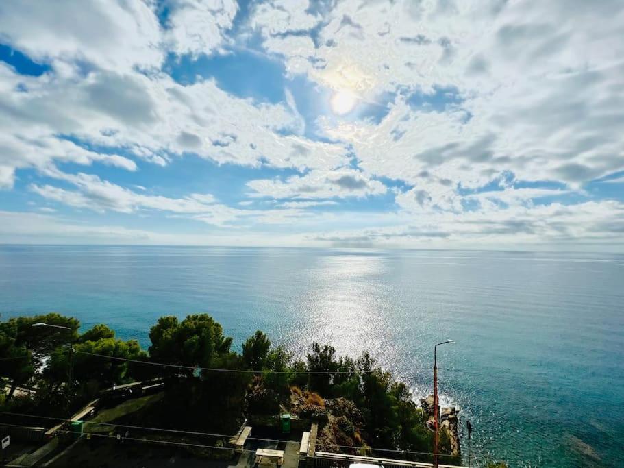 Suite Sunset 21 - Fronte Mare Sanremo Exterior foto